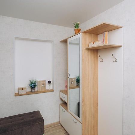 Luxe Apart-Hotel Near Lavina New Building 1 Floor Sumy Luaran gambar